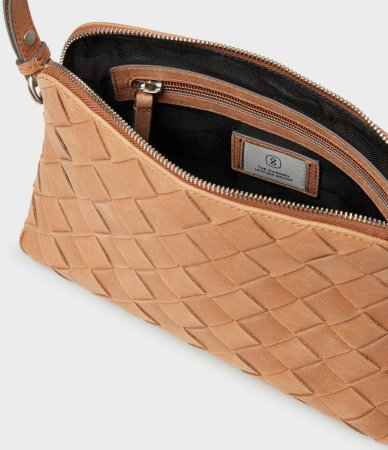 Saddler Seattle Mighty