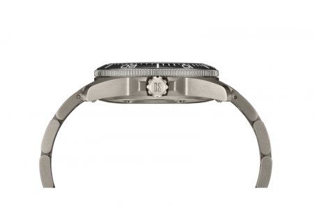 NEW DS Action Diver 38mm Powermatic 80